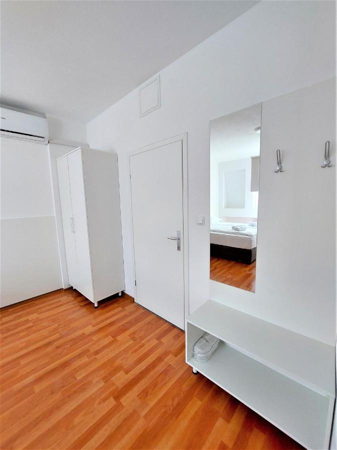 Orange Business Centar Apartments Sarajevo Bagian luar foto